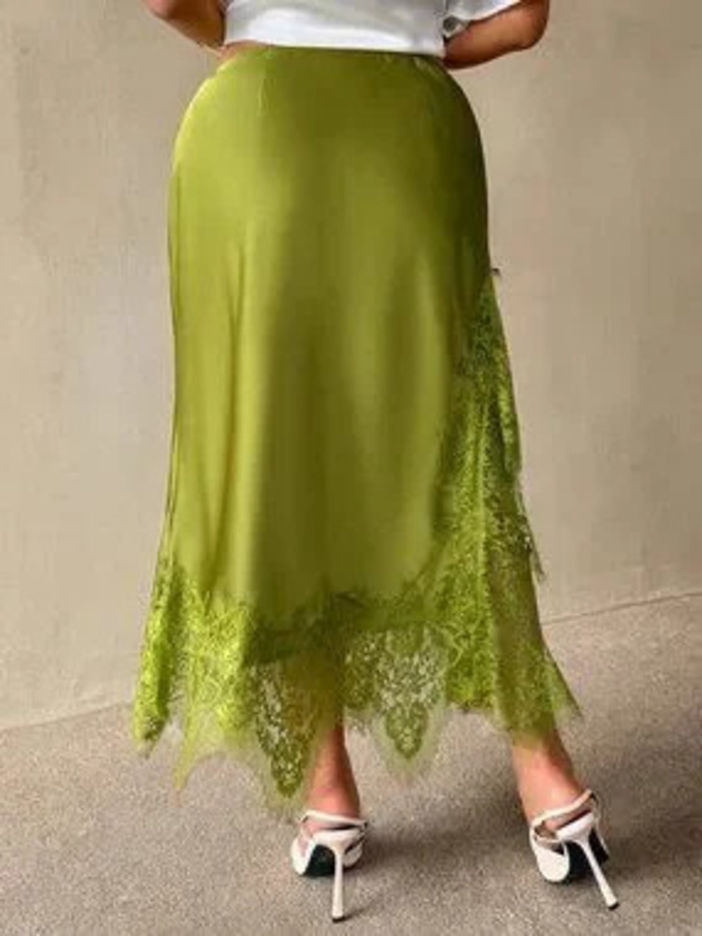 ZARA Elegant Green Women's Plus Size Lace Patchwork Skirt with High Slit